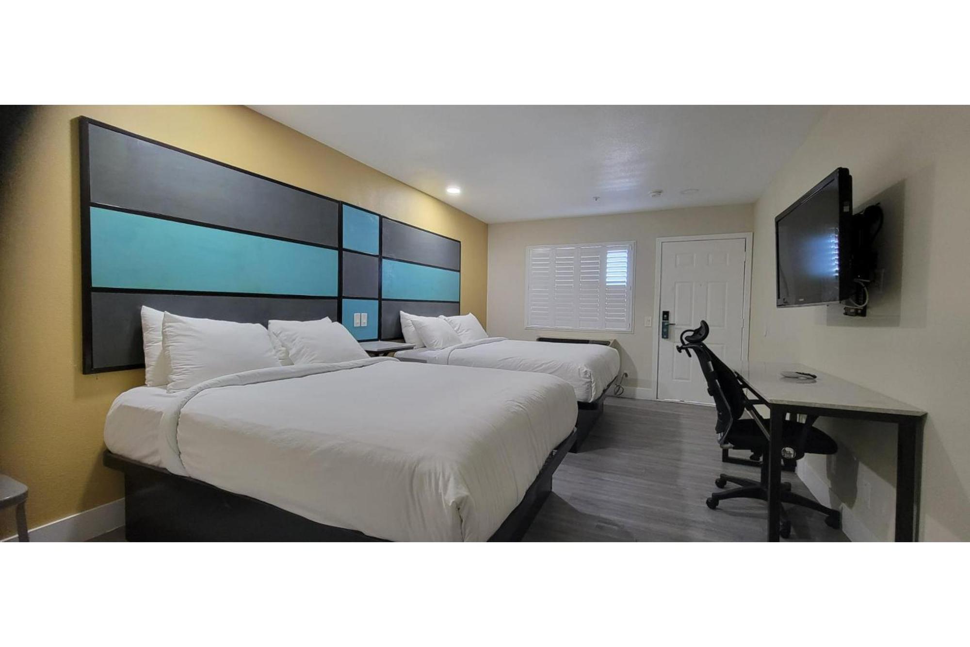 Hotel Avenida Victorville I 15 Zewnętrze zdjęcie